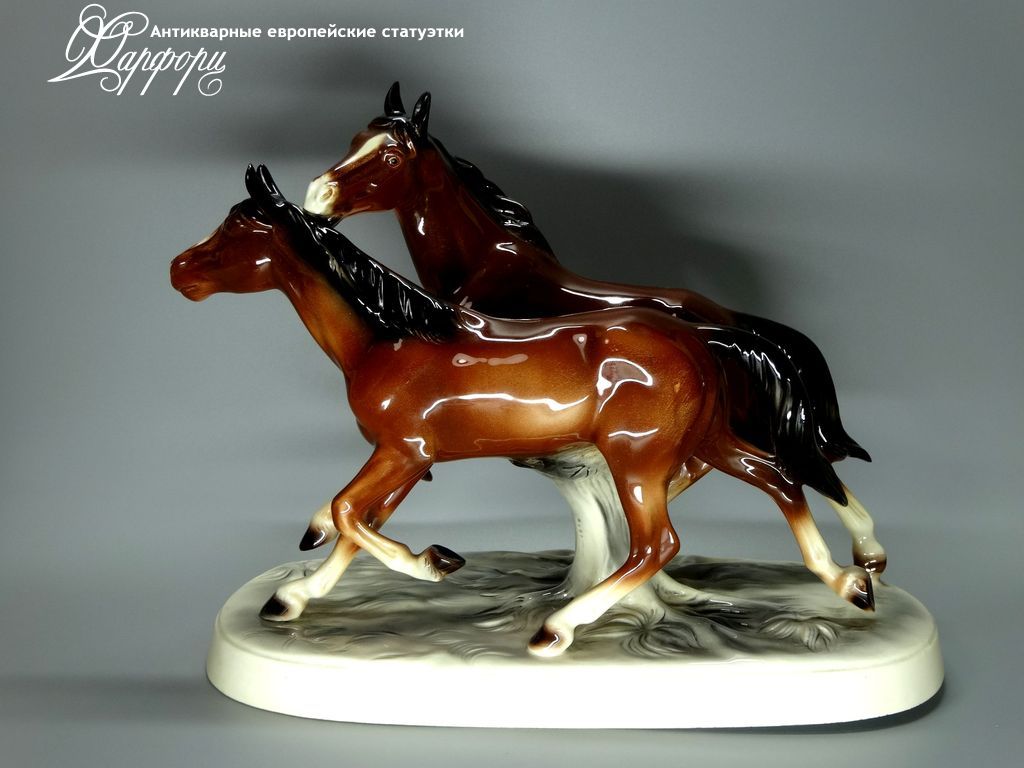 Купить фарфоровые статуэтки Katzhutte, Любовь и лошади, Германия