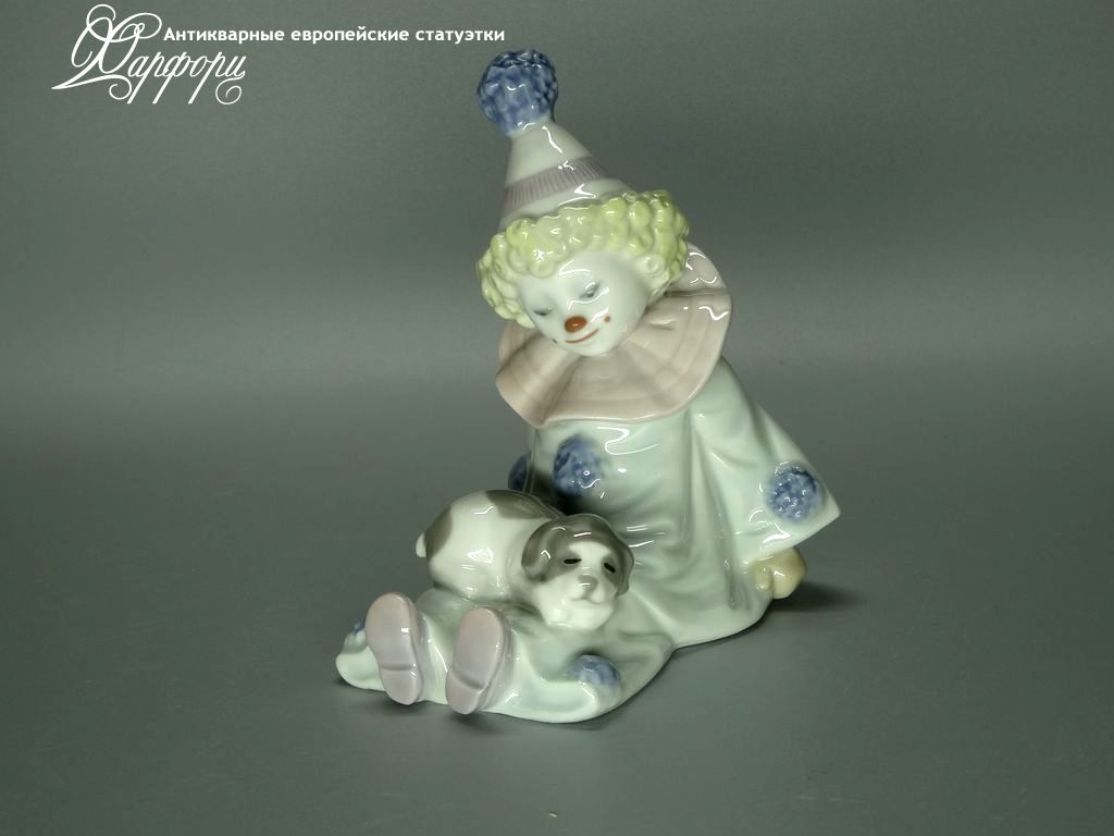 Фарфоровая статуэтка "Маленький клоун" Lladro