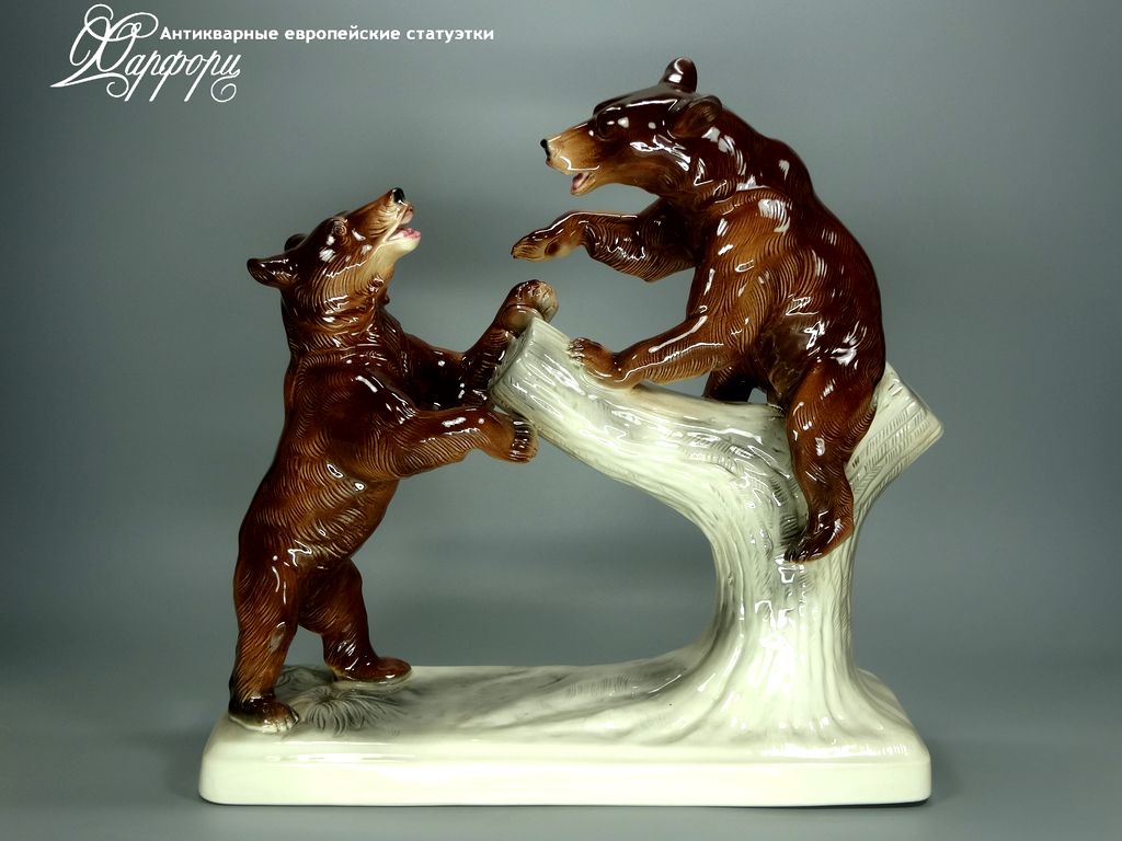 Антикварная фарфоровая статуэтка "Играющие медведи" Katzhtte