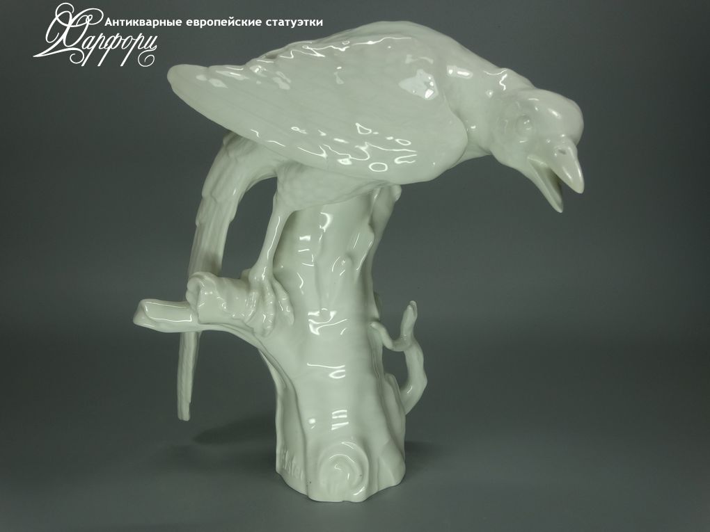 Антикварная фарфоровая статуэтка "Ворона" Kmp