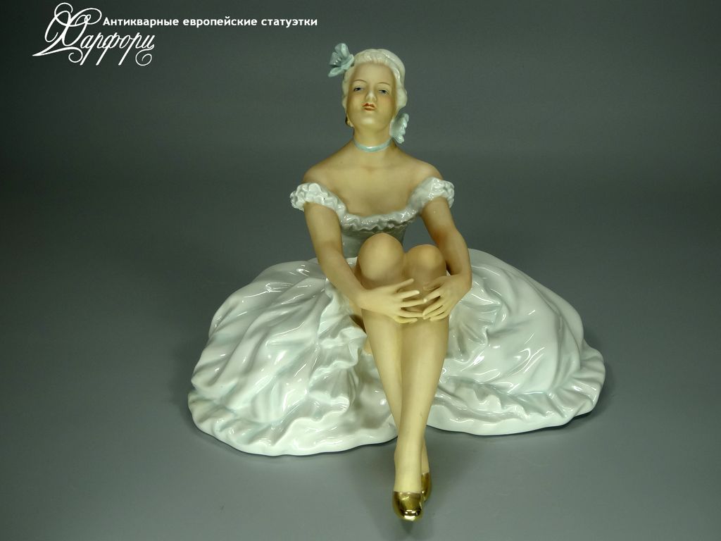 Антикварная фарфоровая статуэтка "Отдыхающая балерина" XXL Unterweissbach