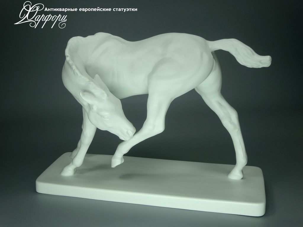 Купить фарфоровую статуэтку Furstenberg Жеребенок