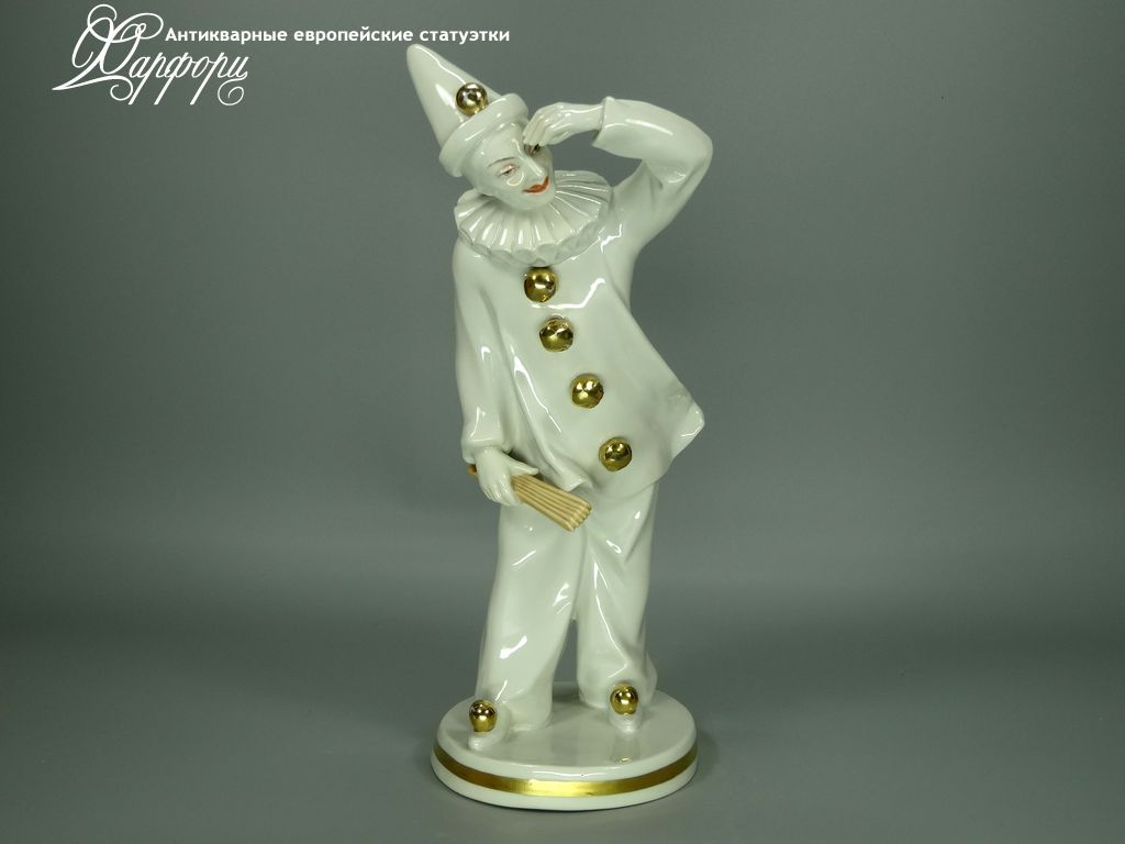 Антикварная фарфоровая статуэтка "Клоун с веером" Volkstedt