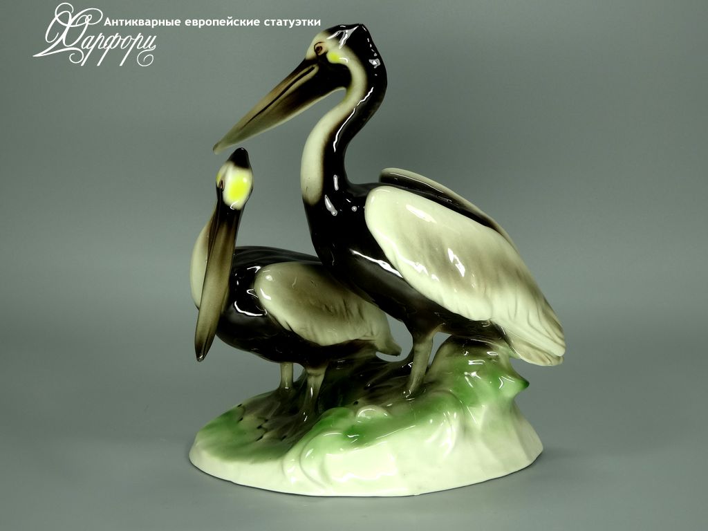 Антикварная фарфоровая статуэтка "Пара пеликанов" Keramos