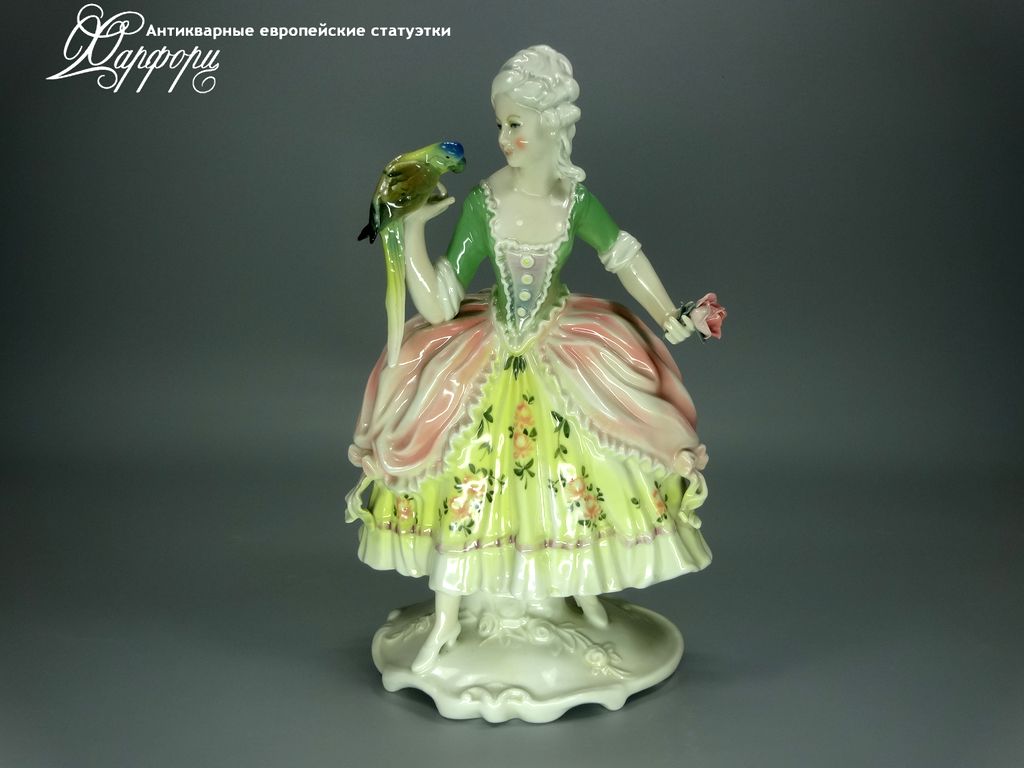 Антикварная фарфоровая статуэтка "Дама с попугаем" KARL ENS