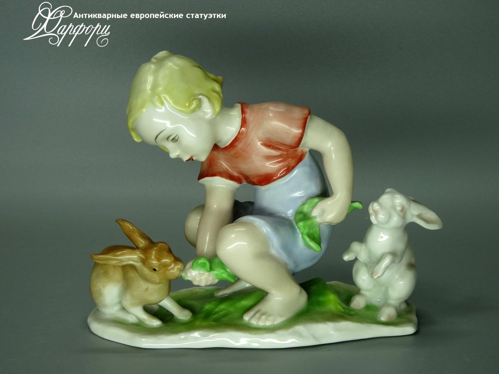 Антикварная фарфоровая статуэтка "Девочка с кроликами" Rosenthal