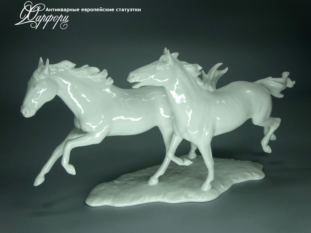 Купить фарфоровую статуэтку Kaiser Галоп Германия