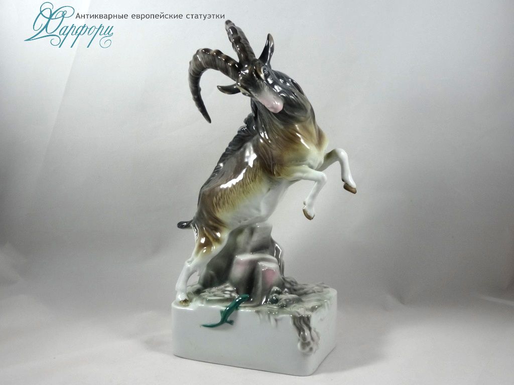 Антикварная фарфоровая статуэтка "Горный баран" KARL ENS