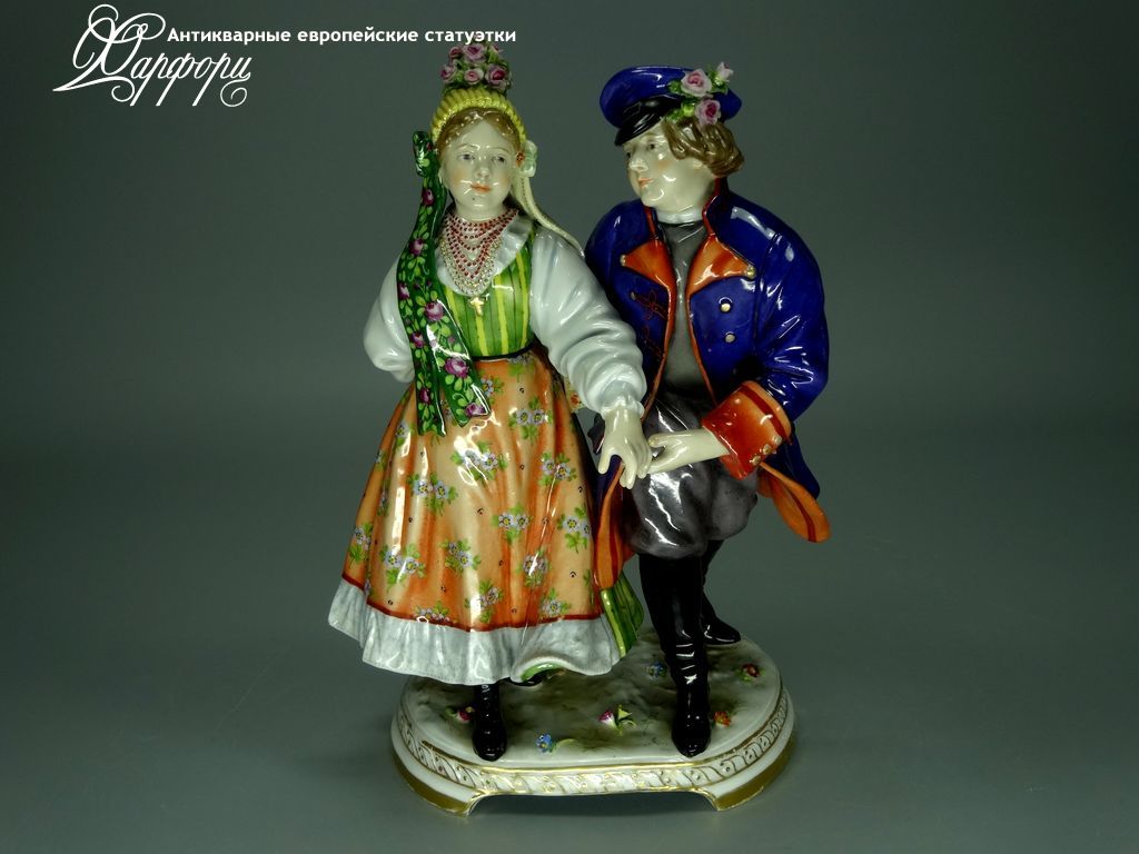 Купить фарфоровую статуэтку Behschezer Гуляние