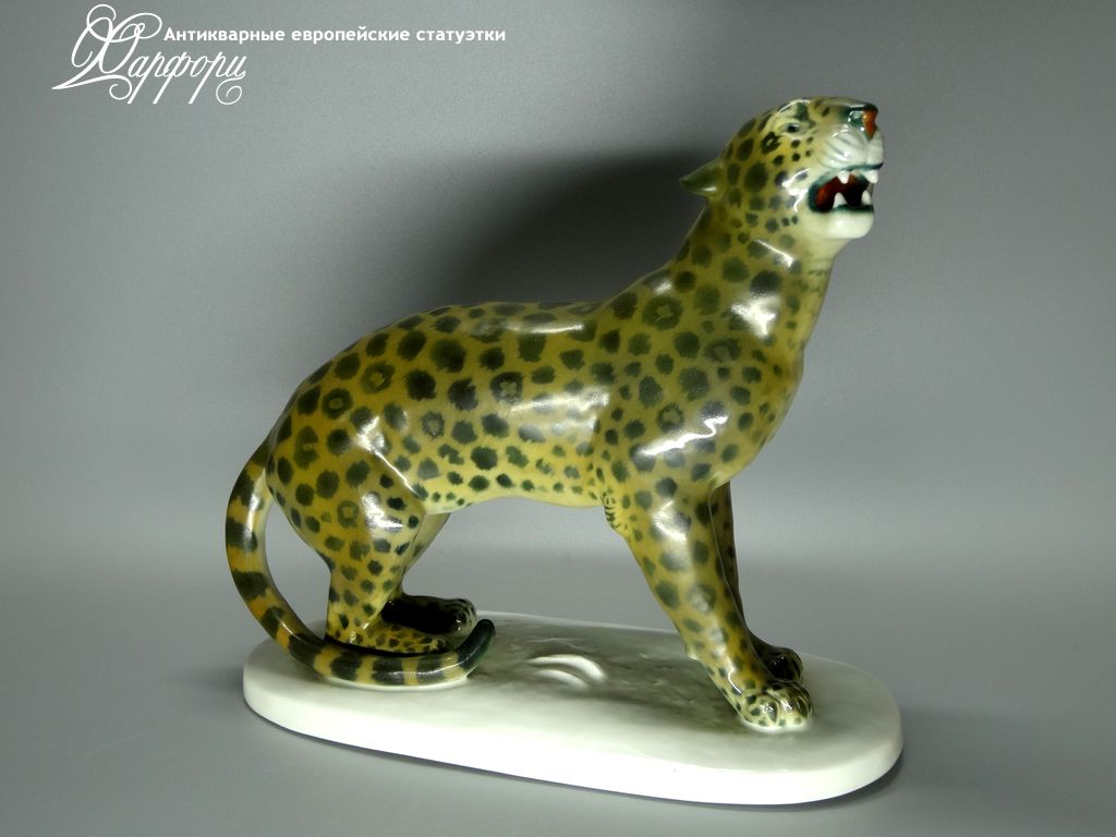 Фарфоровая статуэтка "Леопард" Volkstedt