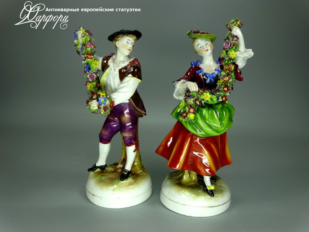 Антикварная фарфоровая статуэтка "Продавцы цветов" Behschezer