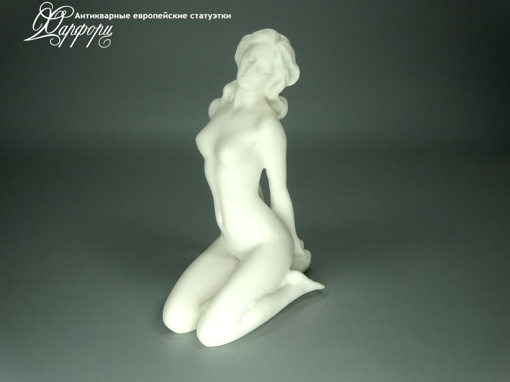 Купить фарфоровую статуэтку Santini Натурщица