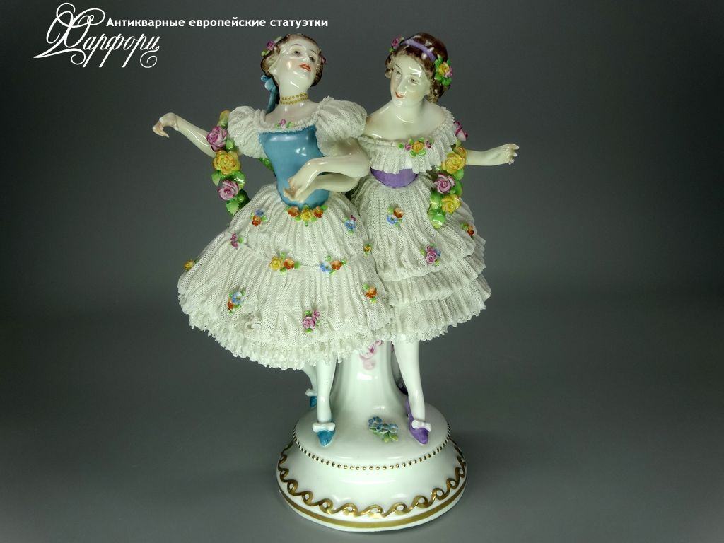 Купить фарфоровую статуэтку Muller&Co Сестры