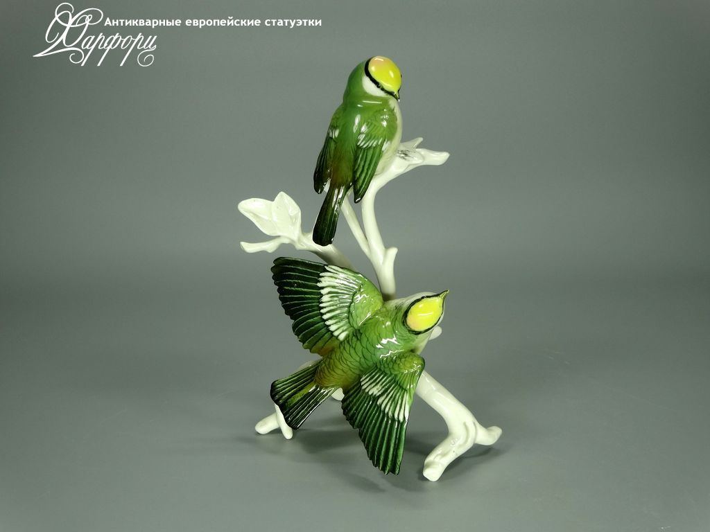 Антикварная фарфоровая статуэтка "Пара корольков" KARL ENS