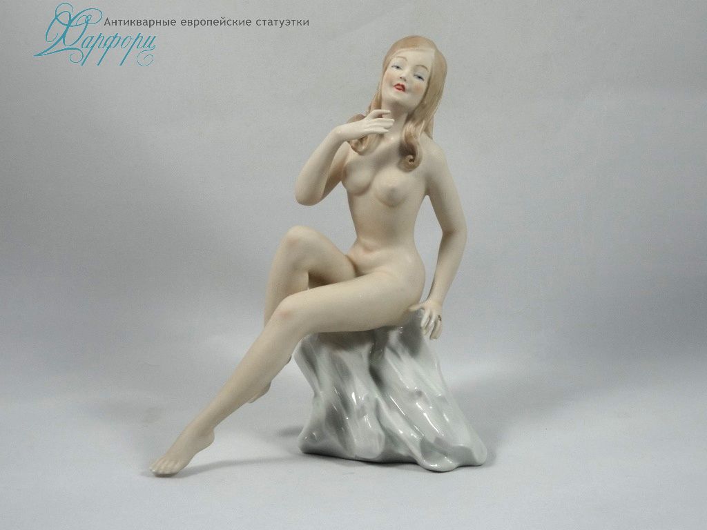 Фарфоровая статуэтка "Обнаженная девушка" Wallendorf