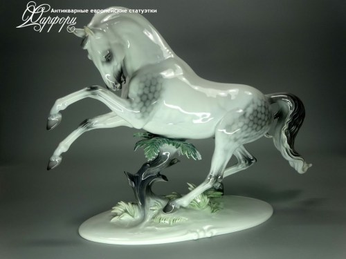 Купить фарфоровую статуэтку Rosenthal Конь