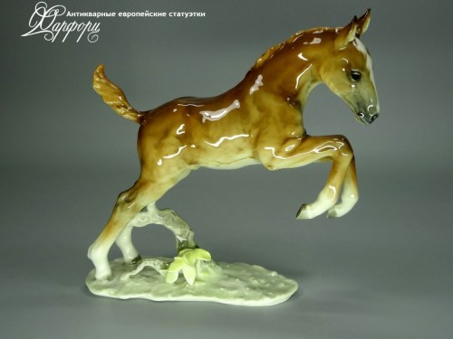 Купить фарфоровые статуэтки Hutschenreuther, Жеребенок, Германия